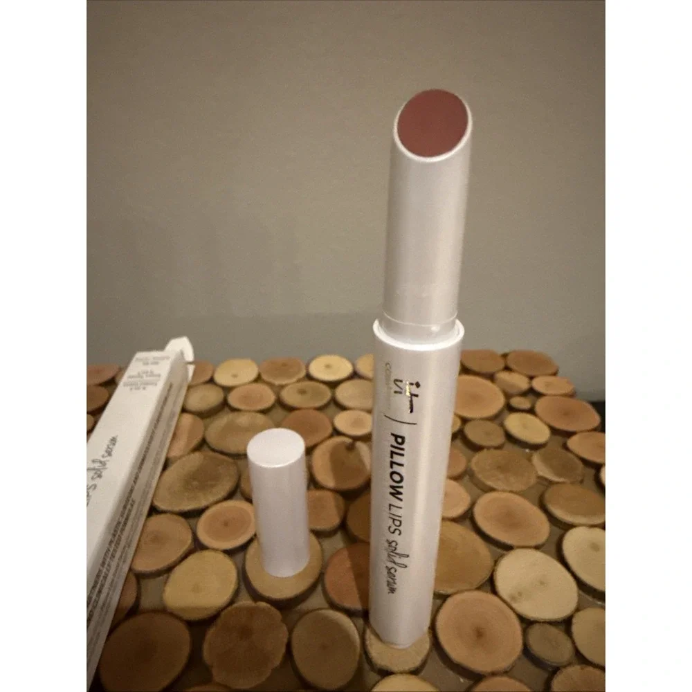 IT Cosmetics Pillow Lips Solid Serum 5in1 Tinted Gloss Humble‎ .07oz NWOB